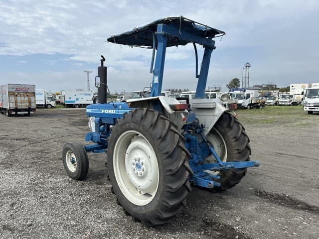 Tractor — Auction (lot 8457-8106)