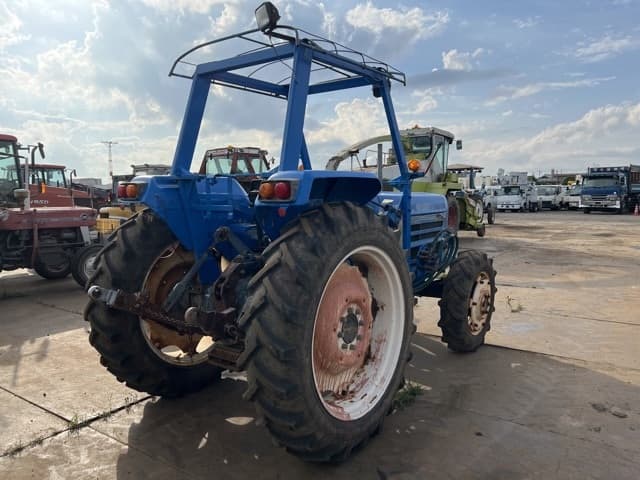 Tractor — Auction (lot 8457-8109)