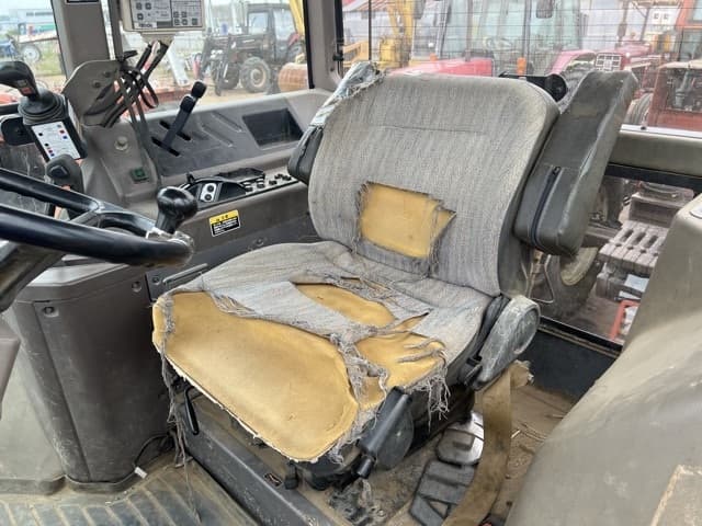 Tractor — Auction (lot 8457-8113)