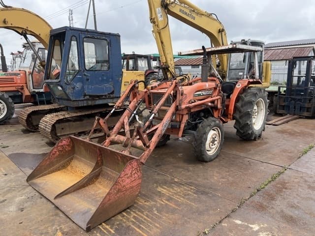 Tractor — Auction (lot 8457-8115)