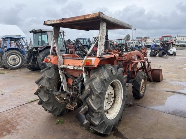 Tractor — Auction (lot 8457-8115)