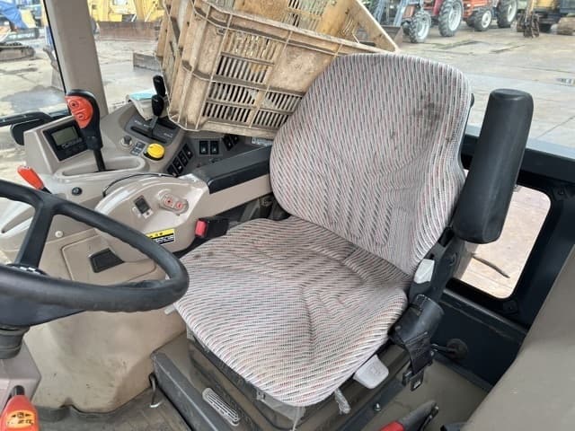 Tractor — Auction (lot 8457-8117)