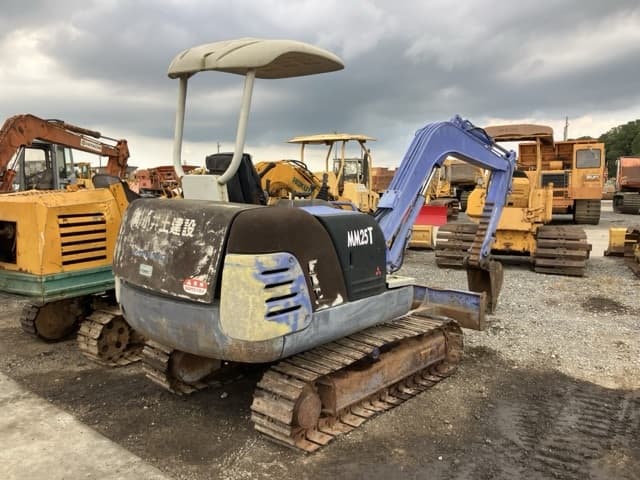MINI EXCAVATOR — Auction (lot 8457-817)
