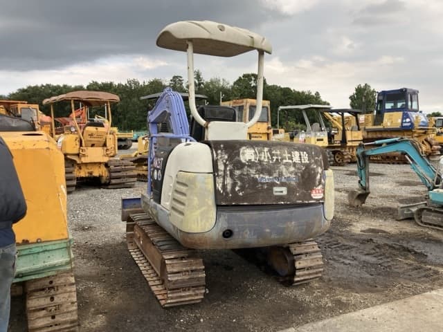 MINI EXCAVATOR — Auction (lot 8457-817)