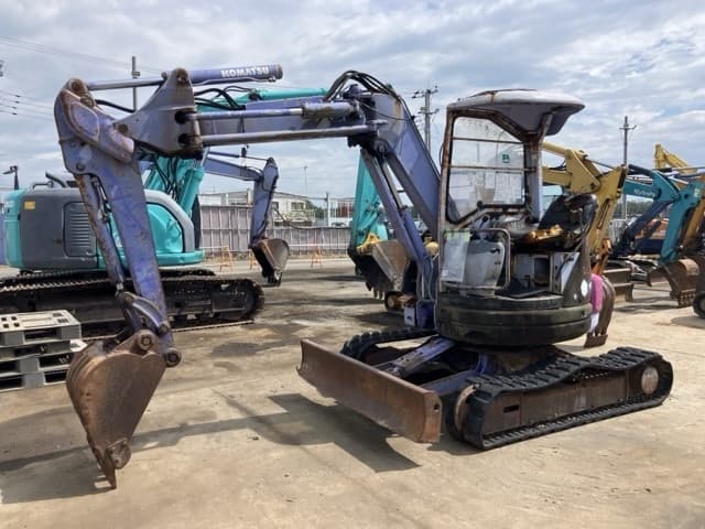 MINI EXCAVATOR — Auction (lot 8457-821)