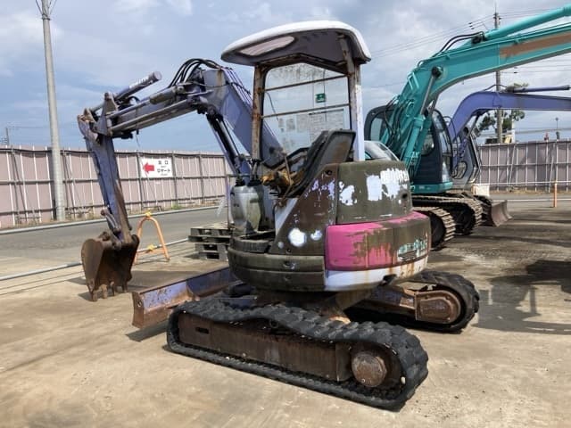MINI EXCAVATOR — Auction (lot 8457-821)