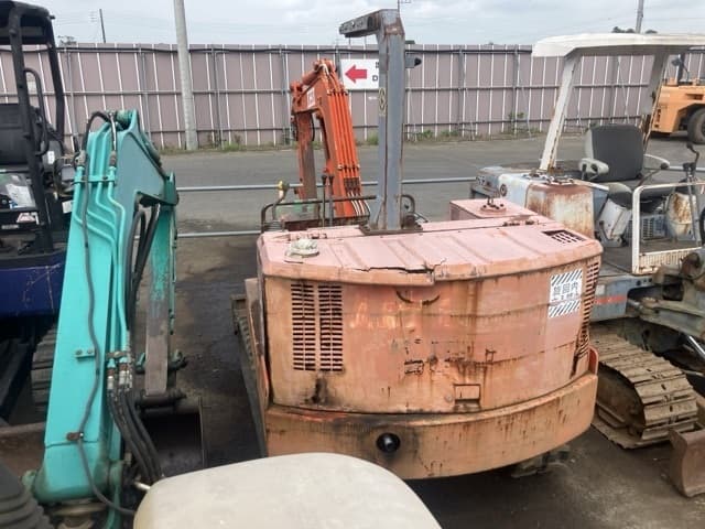 MINI EXCAVATOR — Auction (lot 8457-822)