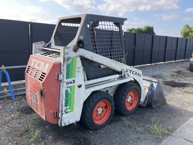 SKID STEER LOADER — Auction (lot 8457-823)