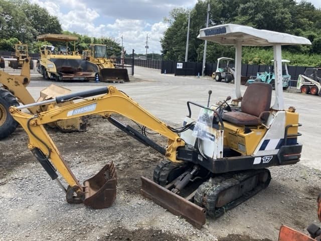 MINI EXCAVATOR — Auction (lot 8457-828)