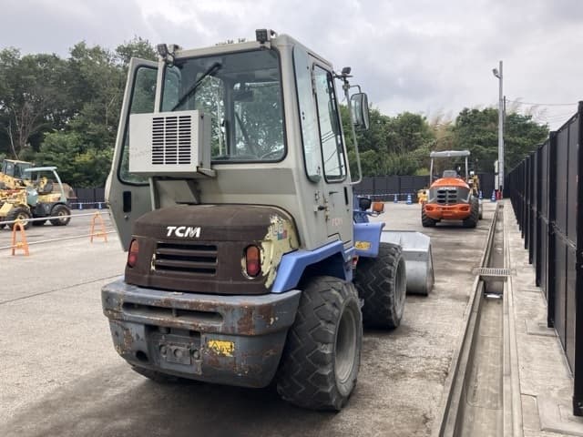 MINI WHEEL LOADER — Auction (lot 8457-829)