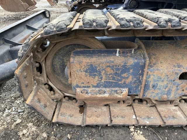 MINI EXCAVATOR — Auction (lot 8457-830)