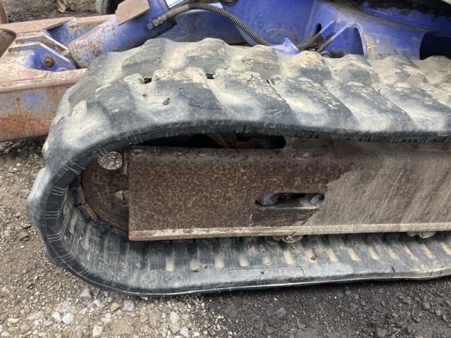 MINI EXCAVATOR — Auction (lot 8457-833)