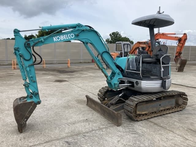 MINI EXCAVATOR — Auction (lot 8457-84)