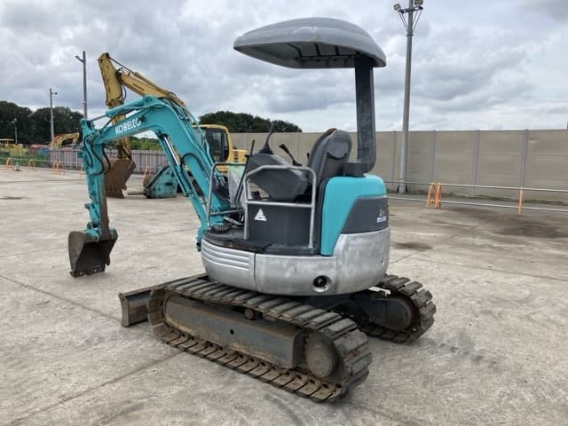 MINI EXCAVATOR — Auction (lot 8457-84)