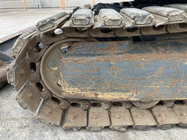 MINI EXCAVATOR — Auction (lot 8457-84)
