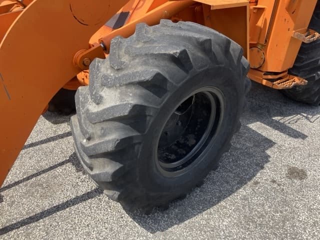 MINI WHEEL LOADER — Auction (lot 8457-86)