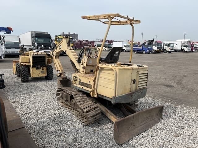 MINI EXCAVATOR — Auction (lot 8457-8601)