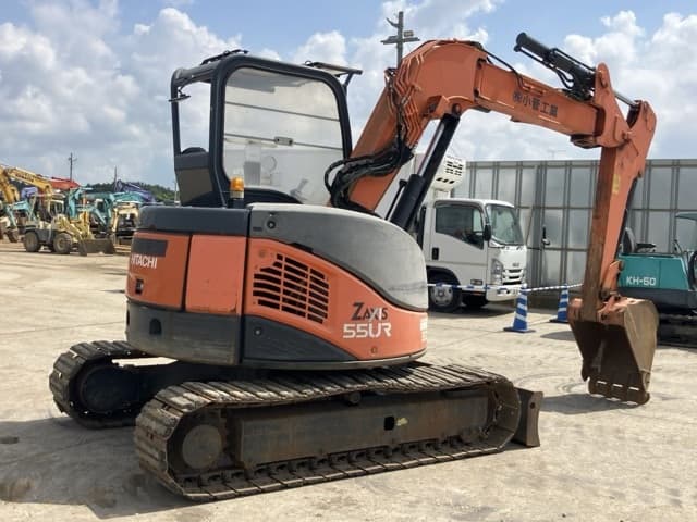 MINI EXCAVATOR — Auction (lot 8457-89)