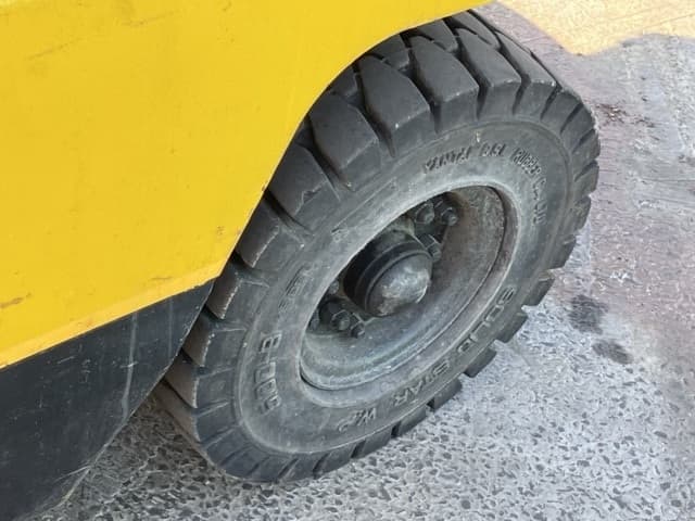 Forklift — Auction (lot 8457-9009)