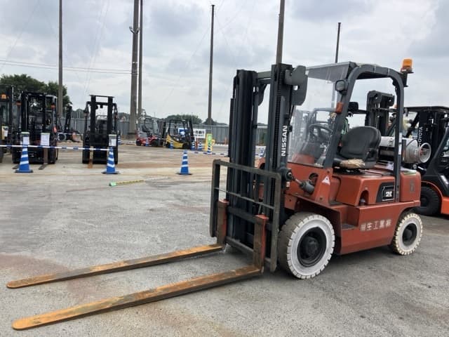 Forklift — Auction (lot 8457-9013)