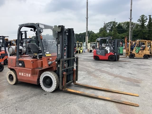 Forklift — Auction (lot 8457-9013)