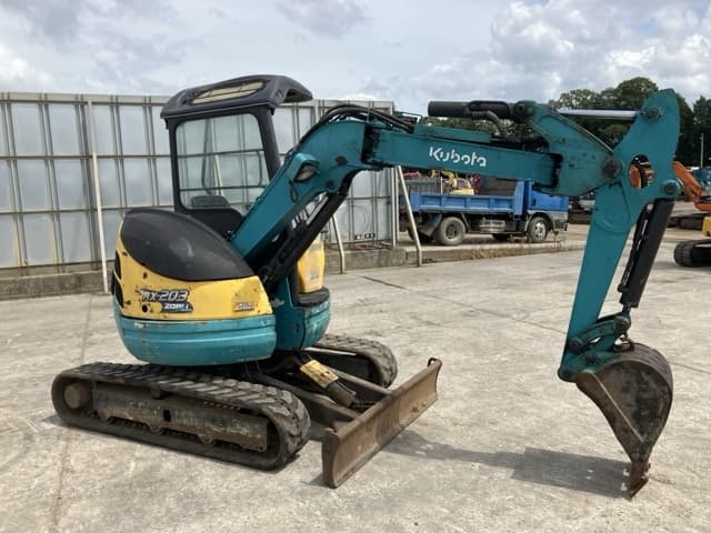 MINI EXCAVATOR — Auction (lot 8457-91)