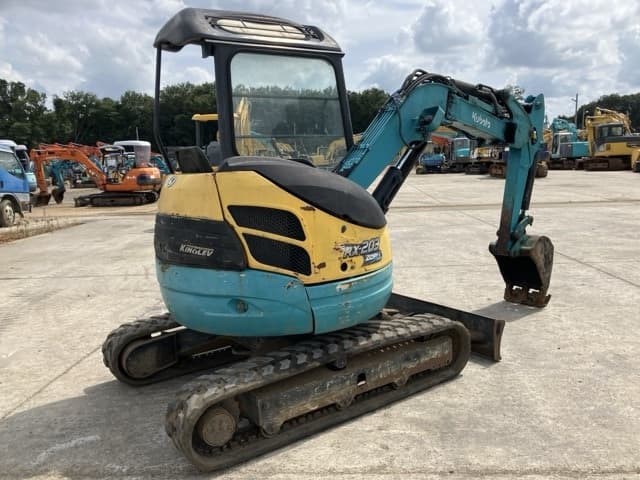 MINI EXCAVATOR — Auction (lot 8457-91)