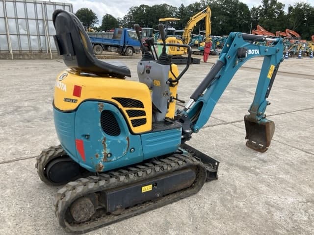 MINI EXCAVATOR — Auction (lot 8457-95)