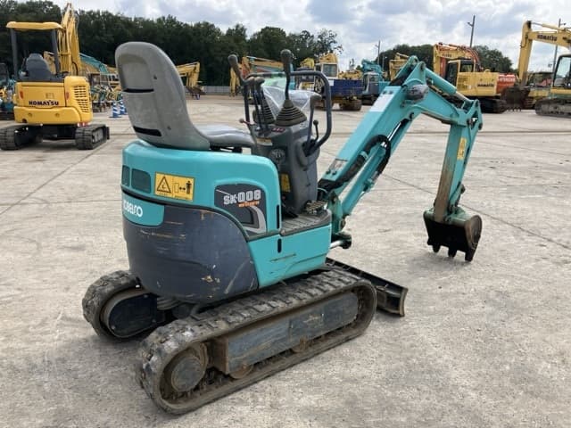 MINI EXCAVATOR — Auction (lot 8457-97)