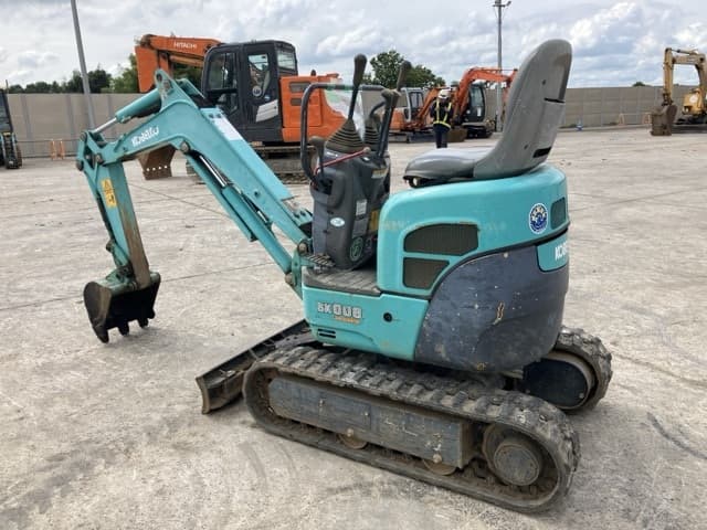 MINI EXCAVATOR — Auction (lot 8457-97)