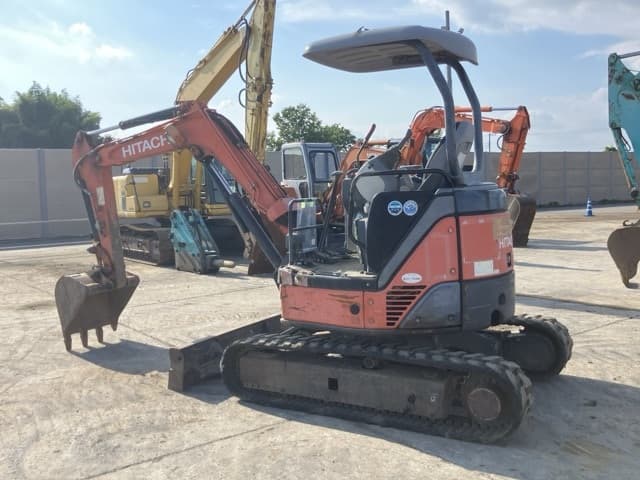 MINI EXCAVATOR — Auction (lot 8457-99)