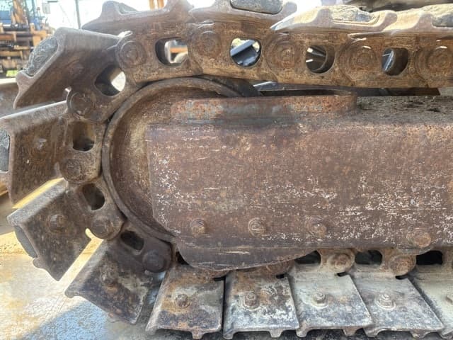 MINI EXCAVATOR — Auction (lot 8458-10002)