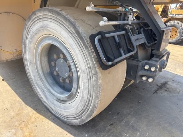 Tire Roller — Auction (lot 8458-10003)