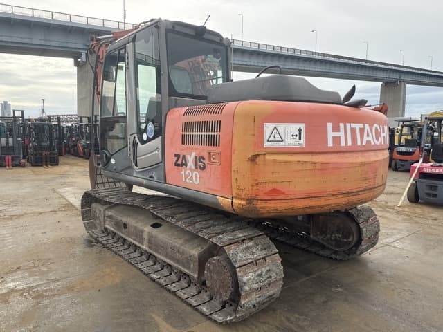 EXCAVATOR — Auction (lot 8458-10007)