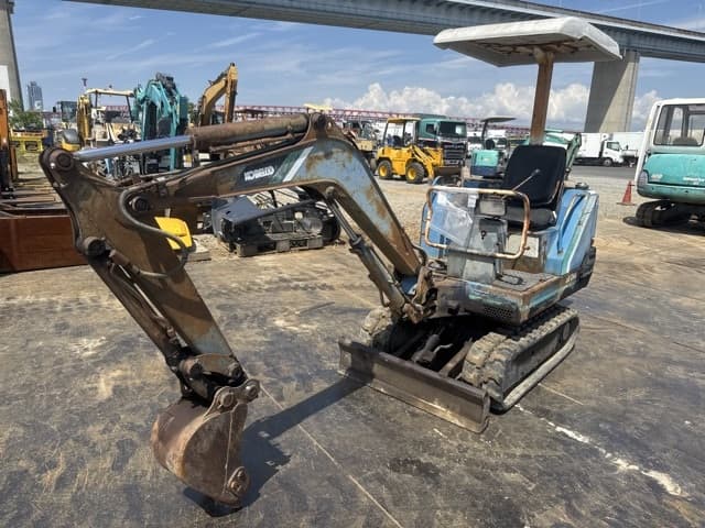 MINI EXCAVATOR — Auction (lot 8458-10011)
