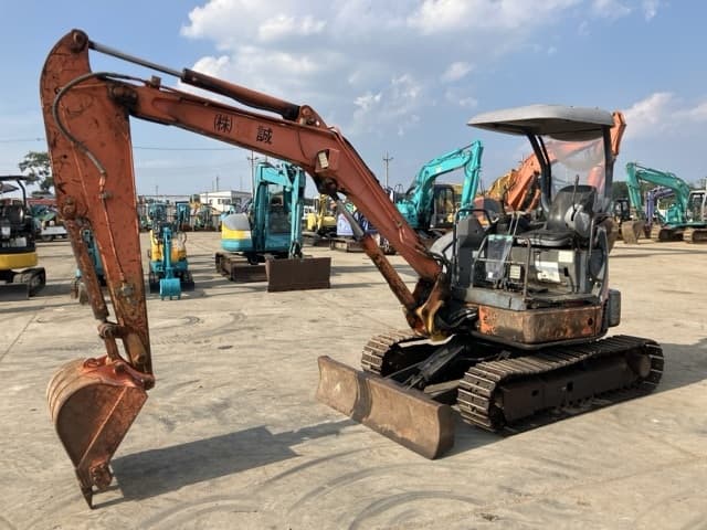 MINI EXCAVATOR — Auction (lot 8458-104)