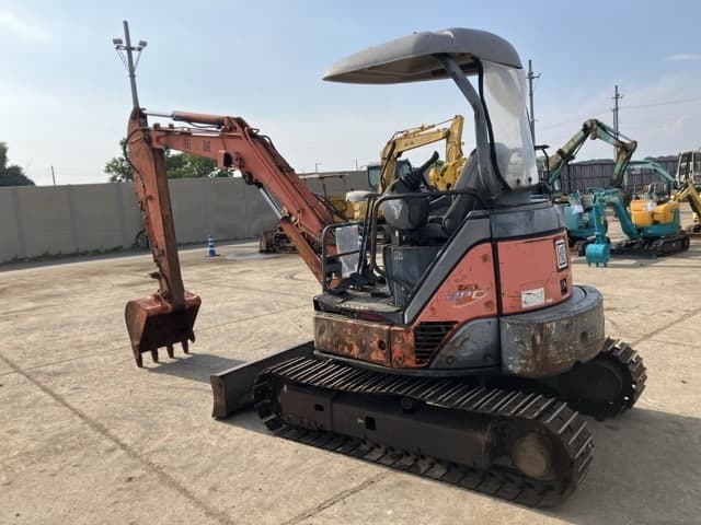 MINI EXCAVATOR — Auction (lot 8458-104)