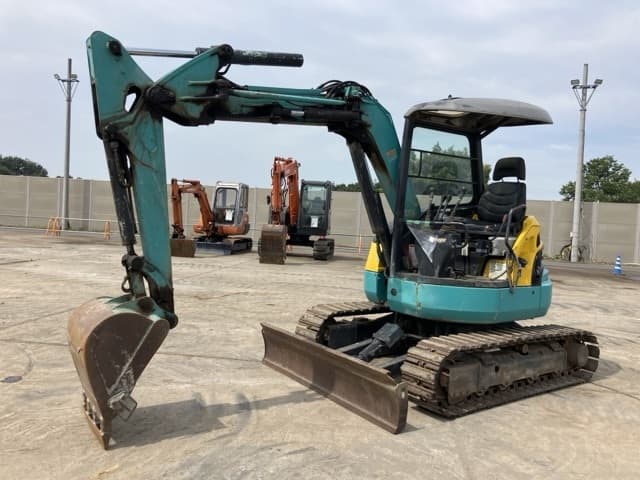 MINI EXCAVATOR — Auction (lot 8458-106)