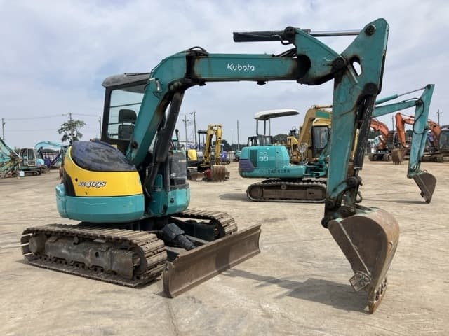 MINI EXCAVATOR — Auction (lot 8458-106)