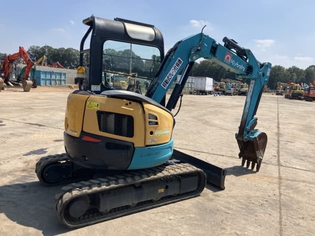 MINI EXCAVATOR — Auction (lot 8458-107)