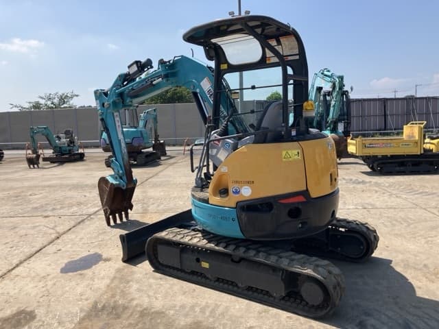 MINI EXCAVATOR — Auction (lot 8458-107)