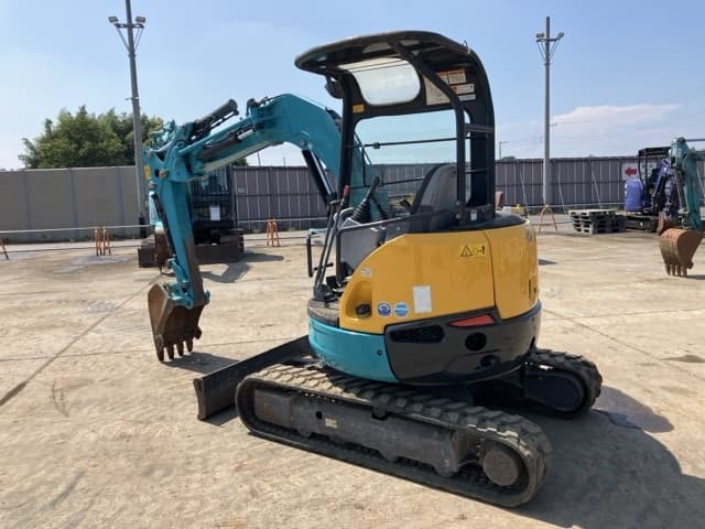 MINI EXCAVATOR — Auction (lot 8458-108)