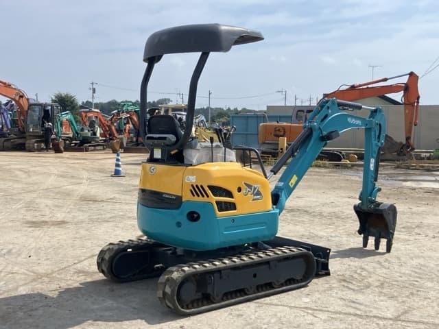 MINI EXCAVATOR — Auction (lot 8458-110)