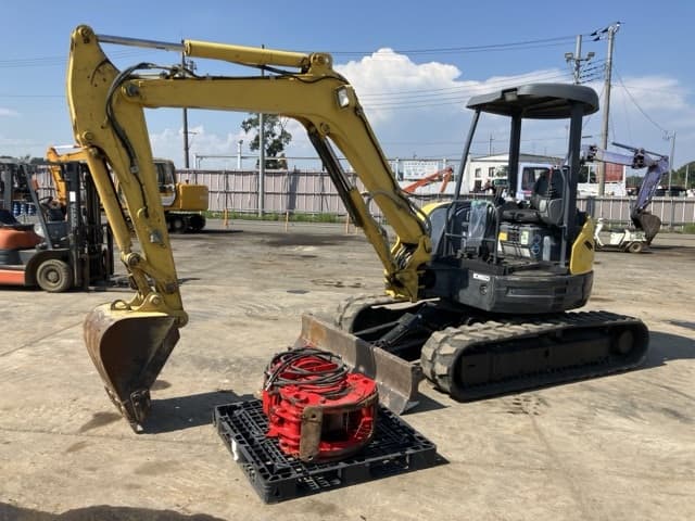 MINI EXCAVATOR — Auction (lot 8458-116)