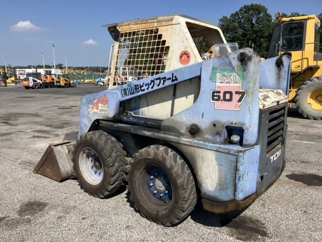 SKID STEER LOADER — Auction (lot 8458-117)