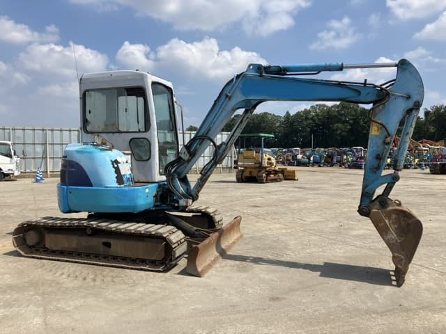 MINI EXCAVATOR — Auction (lot 8458-12)