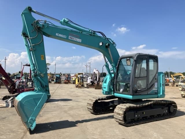 EXCAVATOR — Auction (lot 8458-121)