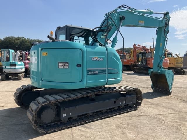 EXCAVATOR — Auction (lot 8458-121)