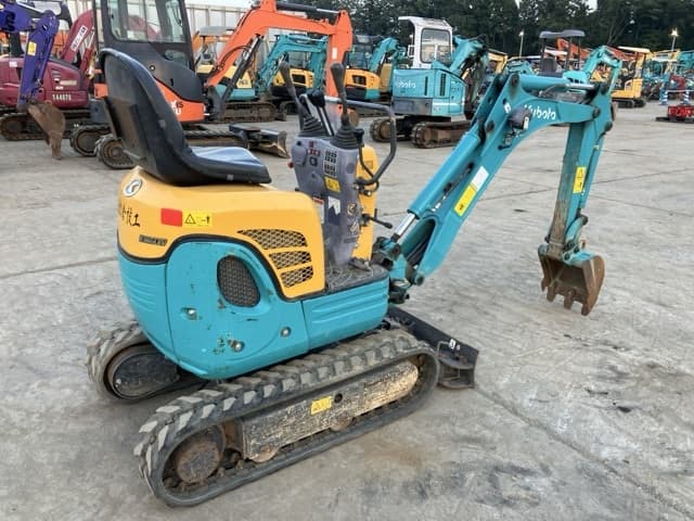 MINI EXCAVATOR — Auction (lot 8458-122)