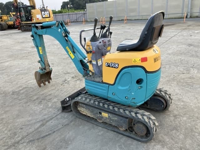 MINI EXCAVATOR — Auction (lot 8458-122)